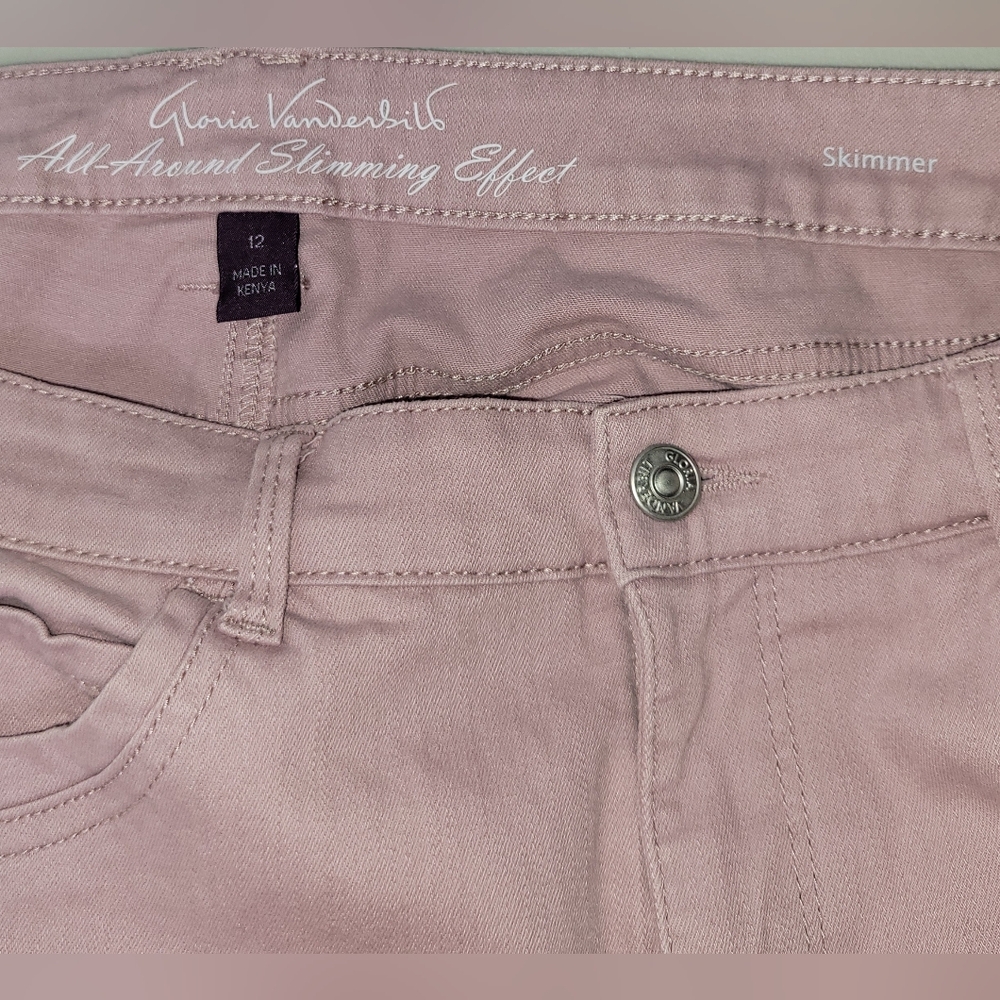 Gloria‎ Vanderbilt All-Around Slimming Effect Skimmer Stretch Capri Jeans - Picture 3 of 5